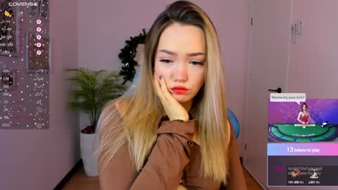 Snapshot of hottease_pvt chatting on 12-29-24, 02:06 hello Im Eva online show from 12-29-24, 02:06