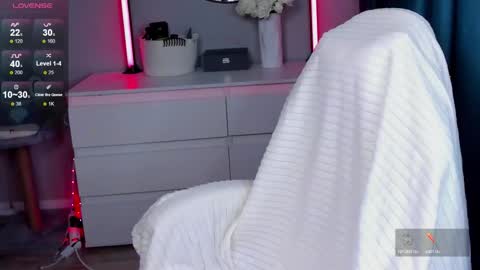 Snapshot of hottease_pvt chatting on 10-02-25, 02:35 hello Im Eva online show from 10-02-25, 02:35