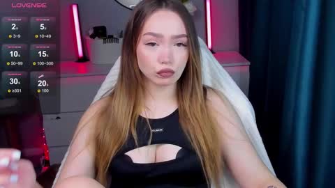 Snapshot of hottease_pvt chatting on 10-03-25, 12:13 hello Im Eva online show from 10-03-25, 12:13