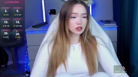 Snapshot of hottease_pvt chatting on 10-26-25, 02:23 hello Im Eva online show from 10-26-25, 02:23