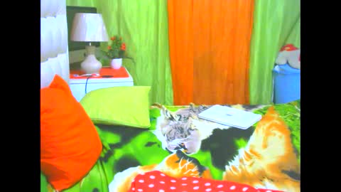 Snapshot of hottesa2019 chatting on 01-24-25, 11:56 THEONE online show from 01-24-25, 11:56