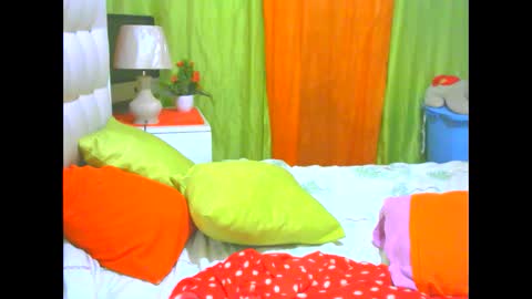 Snapshot of hottesa2019 chatting on 01-27-25, 10:49 THEONE online show from 01-27-25, 10:49