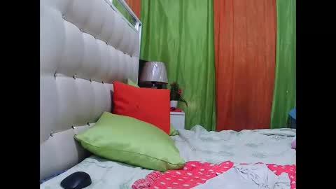 Snapshot of hottesa2019 chatting on 02-05-25, 03:09 THEONE online show from 02-05-25, 03:09