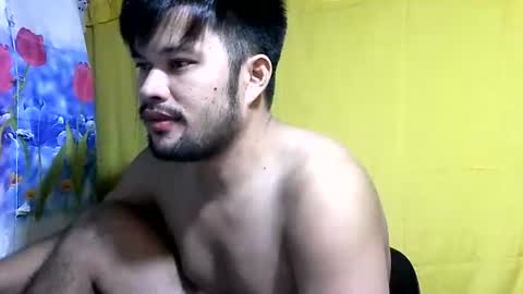 Snapshot of hottestpinoy2323 chatting on 05-31-26, 01:40 HottestPinoy32 online show from 05-31-26, 01:40
