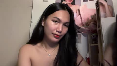 Snapshot of hottie_amari chatting on 04-12-26, 01:54 Amari online show from 04-12-26, 01:54