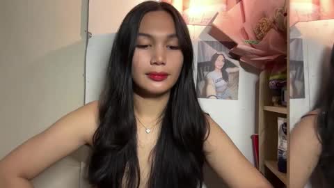 Snapshot of hottie_amari chatting on 04-17-26, 04:54 Amari online show from 04-17-26, 04:54