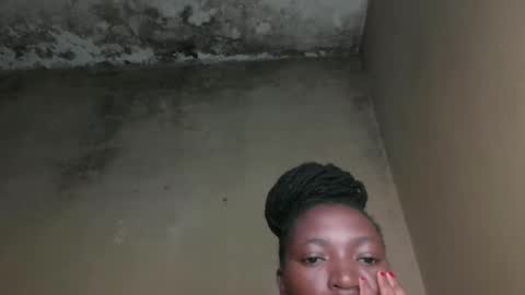 Snapshot of hottie_amor chatting on 05-21-26, 10:33 AMOR online show from 05-21-26, 10:33