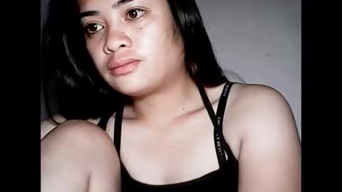 Snapshot of hottie_asianbabe chatting on 05-03-26, 10:49 Leen online show from 05-03-26, 10:49