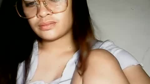 Snapshot of hottie_asianbabe chatting on 06-14-26, 10:34 Leen online show from 06-14-26, 10:34