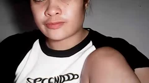 Snapshot of hottie_asianbabe chatting on 06-22-26, 08:44 Leen online show from 06-22-26, 08:44