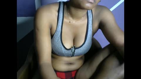 Snapshot of hottie_baddie14 chatting on 09-13-25, 10:48 hottie baddie14 online show from 09-13-25, 10:48