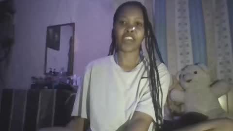 Snapshot of hottie_creamy chatting on 10-14-25, 08:59 hottiecreamys cam online show from 10-14-25, 08:59