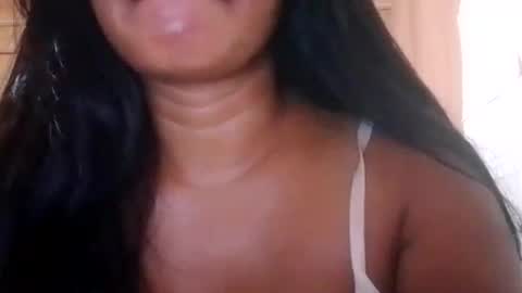 Snapshot of hottie_mama2022 chatting on 07-04-26, 08:26 Lyn online show from 07-04-26, 08:26