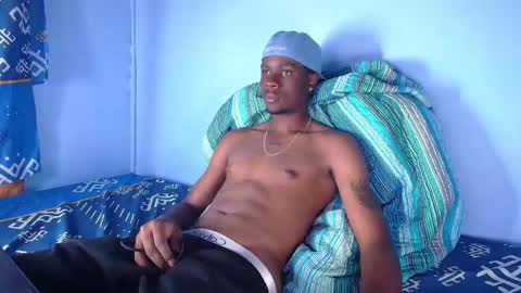 independent Model online show from 10-15-25, 10:10