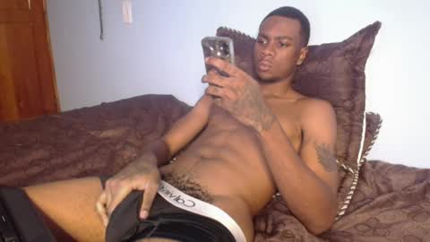Snapshot of hottiekingny chatting on 05-26-26, 06:31 independent Model online show from 05-26-26, 06:31