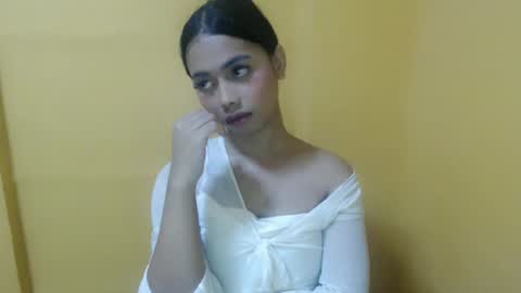 Snapshot of hottiescummerx chatting on 08-05-26, 08:44 N I C A online show from 08-05-26, 08:44