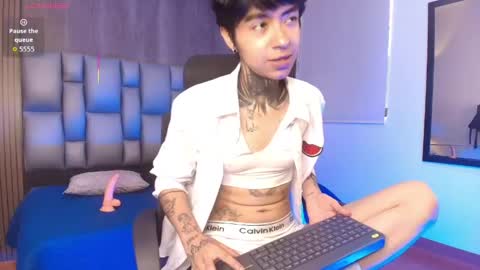 Snapshot of hottiesjuls chatting on 05-01-26, 06:56 Juls online show from 05-01-26, 06:56