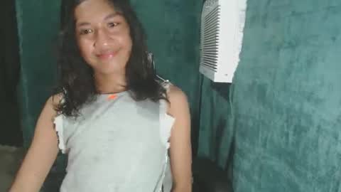 Snapshot of hottiest_luna chatting on 05-10-26, 02:28 hottiest_luna online show from 05-10-26, 02:28