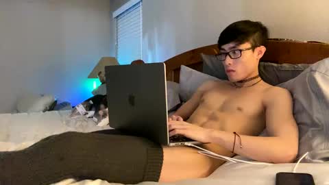 hottiewithabody101 online show from 04-16-26, 09:39