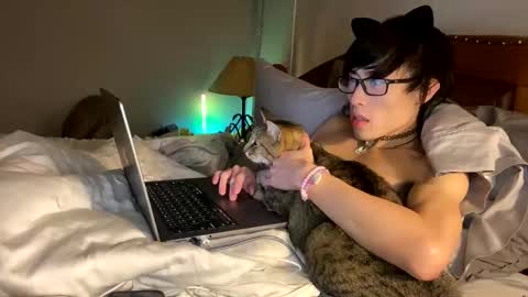 hottiewithabody101 online show from 06-08-26, 12:58