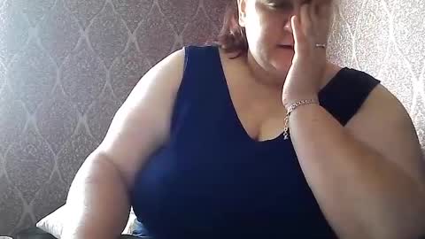 Snapshot of hottinaseksi chatting on 07-17-26, 06:31 HotTinaSeksi online show from 07-17-26, 06:31