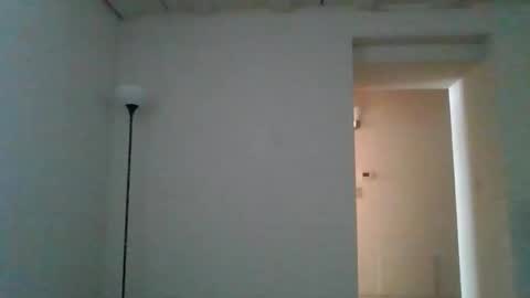 Snapshot of hotwhitedude2026 chatting on 06-05-26, 05:18 hotwhitedude2026 online show from 06-05-26, 05:18