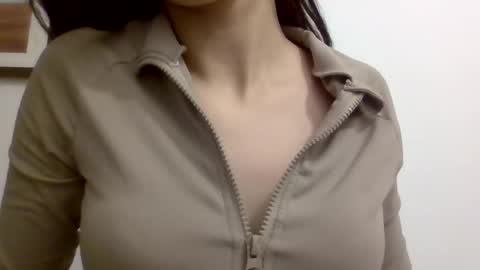 Snapshot of hotwinterxx chatting on 12-03-24, 08:17 Hotwixx online show from 12-03-24, 08:17