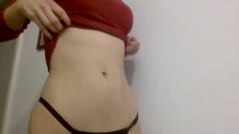 Snapshot of hotwinterxx chatting on 12-23-24, 05:22 Hotwixx online show from 12-23-24, 05:22