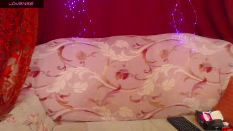 Hotzlata online show from 04-30-26, 06:09