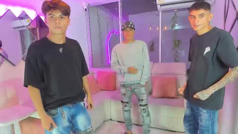 we are Harry Jersi pablo and our mod talco online show from 11-25-25, 05:29