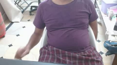 Snapshot of houseofwayne chatting on 04-27-26, 09:40 Cute Boy with Awesome Cock. online show from 04-27-26, 09:40