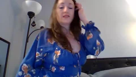 housewifeelle online show from 03-25-26, 10:27