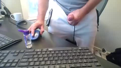 hoverday online show from 10-03-25, 02:25