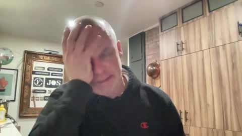 howlingatnothing online show from 12-16-24, 11:07