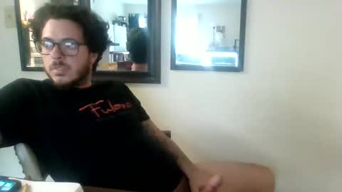Snapshot of hoyosjay68 chatting on 02-11-25, 02:24 Jay.....jayhoe878 SC online show from 02-11-25, 02:24
