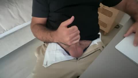 Snapshot of hshr13 chatting on 06-22-26, 06:54 hshr13 online show from 06-22-26, 06:54