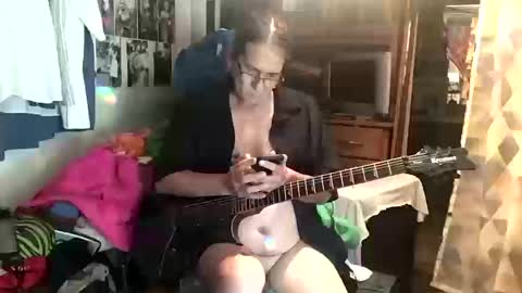 Snapshot of hubertcomberdale chatting on 10-20-25, 06:52 Hubert Cumberdale online show from 10-20-25, 06:52