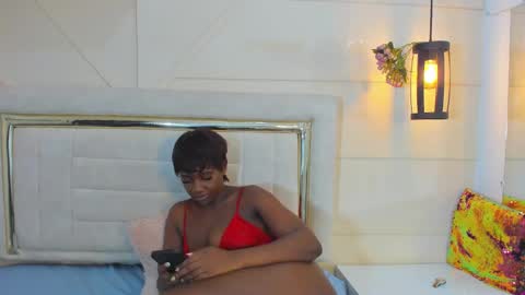 Snapshot of huddah_cam chatting on 03-08-25, 02:30 huddah online show from 03-08-25, 02:30