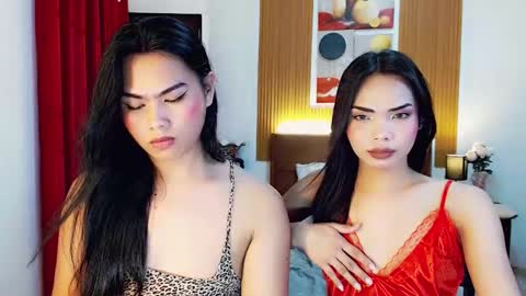 Snapshot of hugecock_nathalie15 chatting on 10-19-25, 04:07 nathalie online show from 10-19-25, 04:07