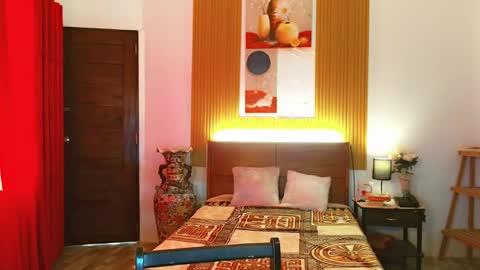 Snapshot of hugecock_nathalie15 chatting on 11-06-25, 08:15 nathalie online show from 11-06-25, 08:15