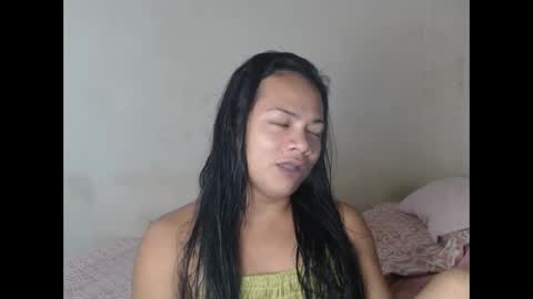 Snapshot of hugecockasian33 chatting on 06-04-26, 11:38 hugecockasian33 online show from 06-04-26, 11:38