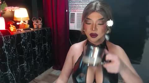 Christine online show from 06-11-26, 12:32