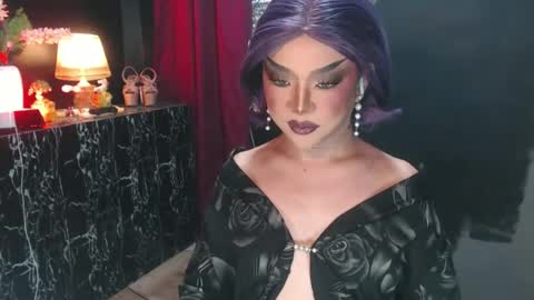 Christine online show from 06-12-26, 12:31
