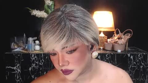 Christine online show from 07-11-26, 08:11