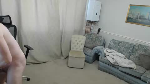 Snapshot of hugedick1965 chatting on 10-24-25, 07:05 hugedick1965 online show from 10-24-25, 07:05