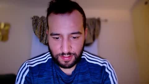 Snapshot of hugedicktop chatting on 10-24-25, 05:15 Big Dick Top online show from 10-24-25, 05:15