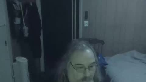 lonely huggy bear online show from 02-21-26, 11:22