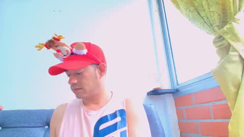 hugo_bighot online show from 12-03-24, 01:32