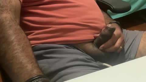 Snapshot of hugo_bulls chatting on 04-26-26, 09:51 HunkyLover online show from 04-26-26, 09:51