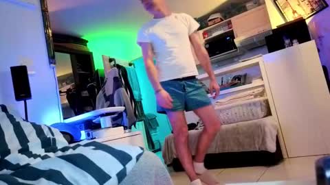 Hugo online show from 01-03-25, 09:15